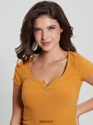 GUESS Czech Republic - GUESS Eco Karlee Henley Tee nákladní zlato ženy 2BRD1099 oblečení